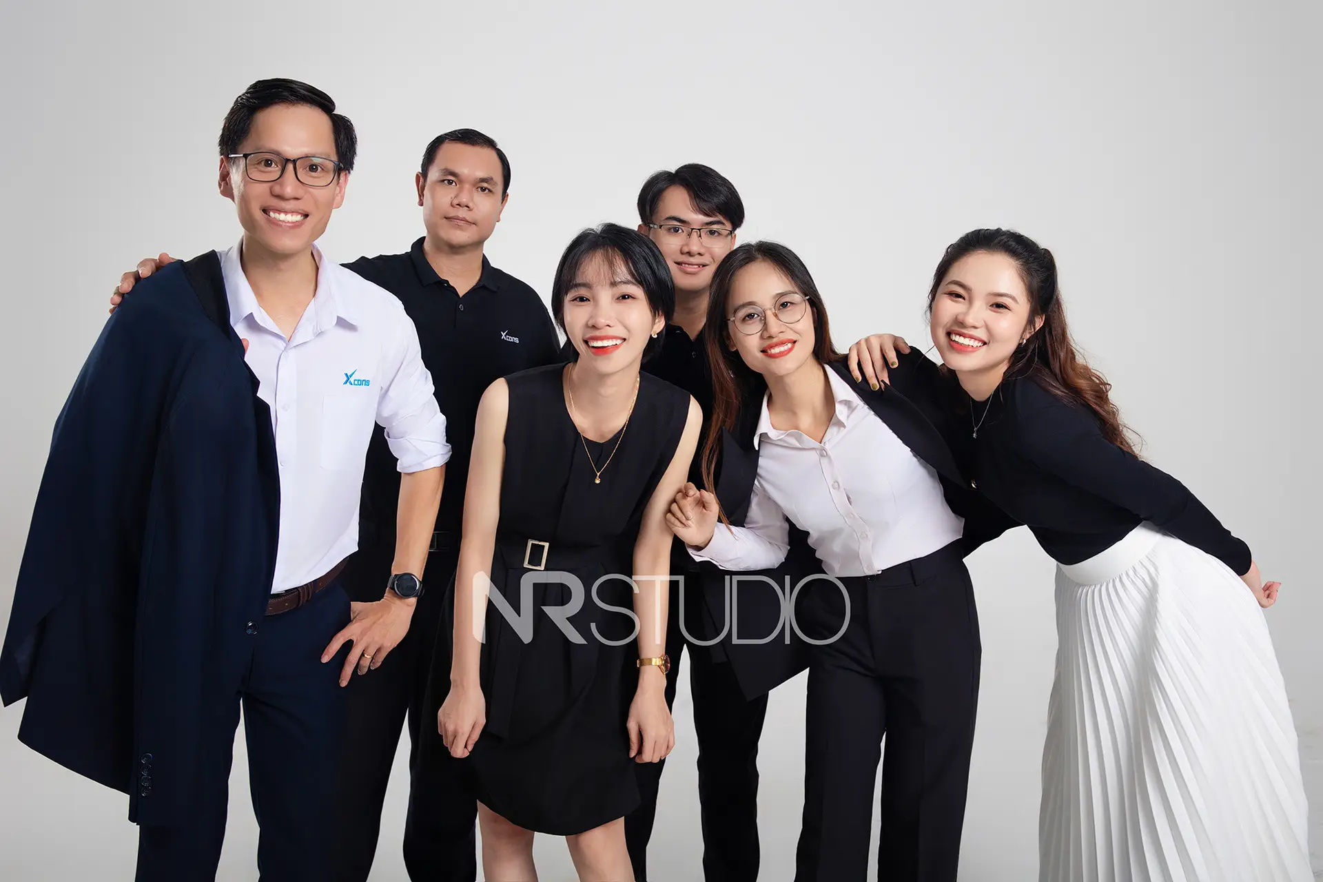 chụp ảnh profile công ty XCONS SG